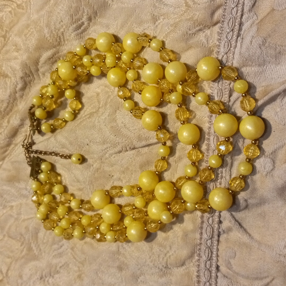 D-11 jewelry lot